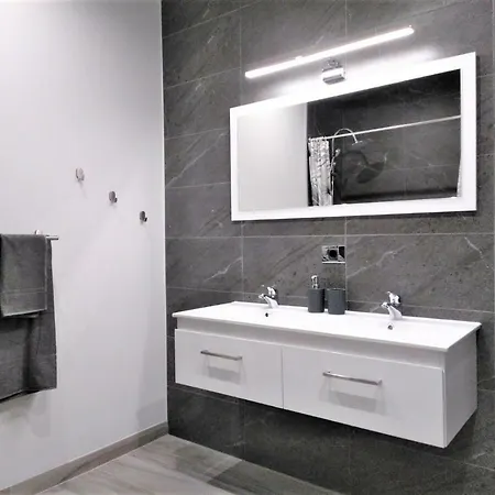 Ainara * Santa Cruz de Tenerife